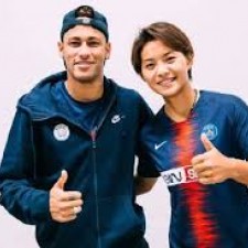 Kineski igrač Wang Shuang nosio je dres br. 10